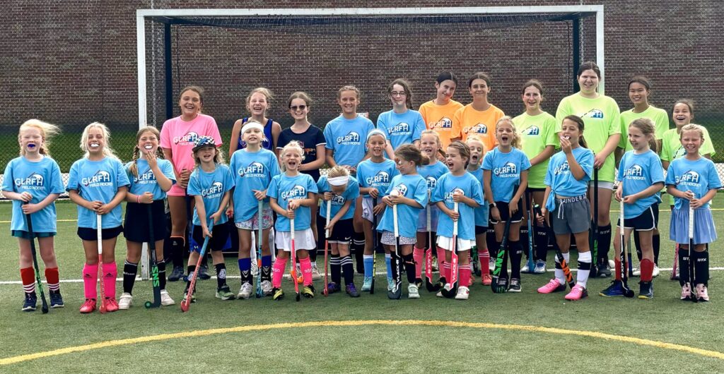 photo of youth field hockey players from michigan
